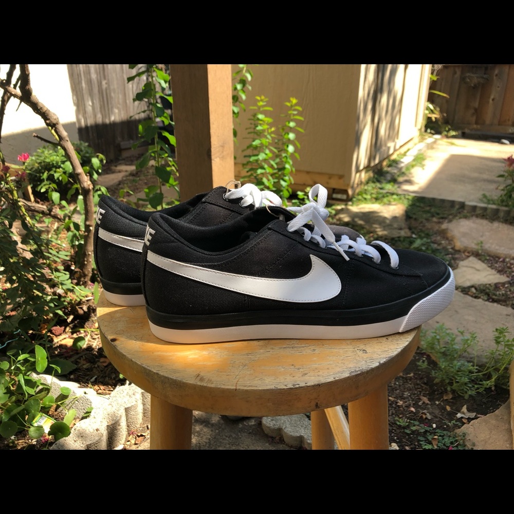 Nike SAMPLE COLOR supreme match size 9 UNRELEASED